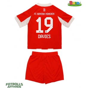 Bayern Munich Alphonso Davies #19 Hemmaställ Barn 2025-26 Kortärmad (+ Korta byxor)